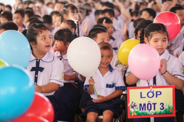 Chèn môn ‘tự nguyện’ vào chính khóa: Nếu sai Bộ GD-ĐT chấn chỉnh thế nào?