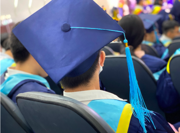 Chọn đi lao động ở nước ngoài sau tốt nghiệp đại học, những điều cần lưu ý