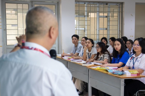 Chọn ngành học thời bùng nổ AI: Xu hướng đào tạo liên ngành