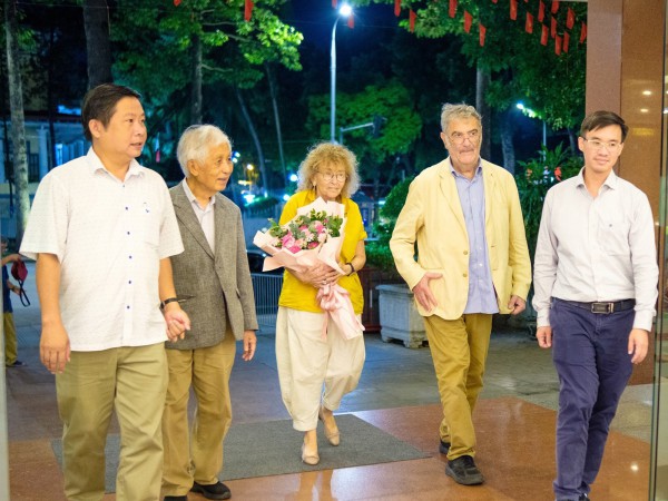 Chủ nhân Nobel vật lý năm 2012 đến Việt Nam thảo luận về công nghệ lượng tử Chủ nhân Nobel vật lý năm 2012 đến Việt Nam thảo luận về công nghệ lượng tử