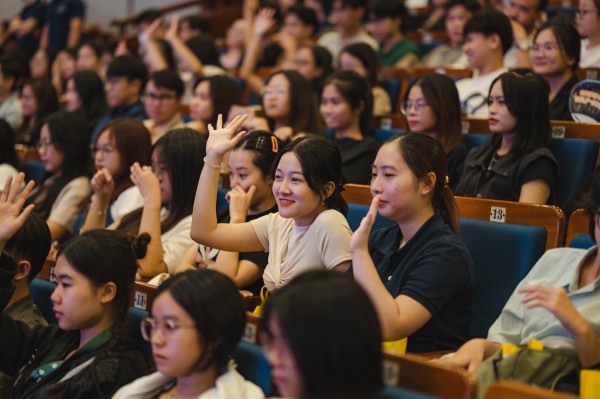 Chuyên gia 9.0 IELTS bày cách tự học hiệu quả