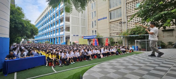 Chuyên gia an ninh mạng Hiếu PC chỉ cách giữ an toàn trên không gian mạng Chuyên gia an ninh mạng Hiếu PC chỉ cách giữ an toàn trên không gian mạng
