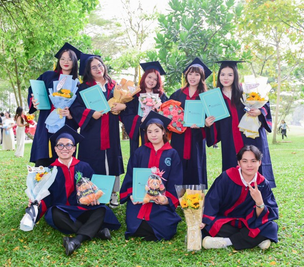 Cơ hội sở hữu bằng cử nhân Anh quốc tại Trường Đại học Kinh tế - Luật Cơ hội sở hữu bằng cử nhân Anh quốc tại Trường Đại học Kinh tế - Luật