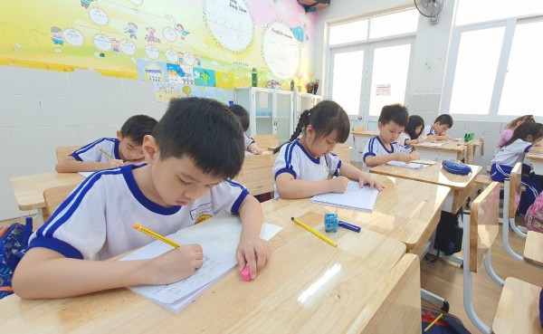Con sắp vào lớp 1, lớp 6, cập nhật thông tin thế nào tránh sai sót?