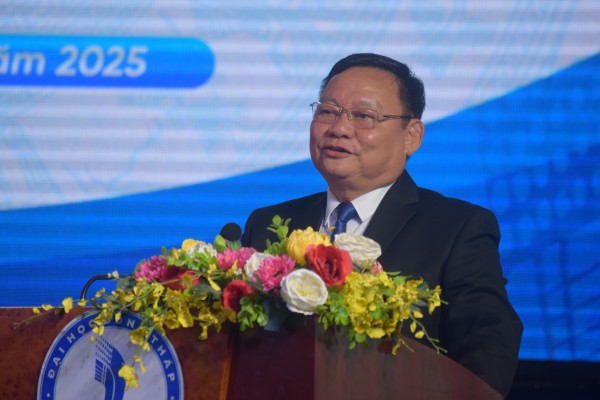 Công bố quyết định Hiệu trưởng Trường ĐH Đồng Tháp Công bố quyết định Hiệu trưởng Trường ĐH Đồng Tháp