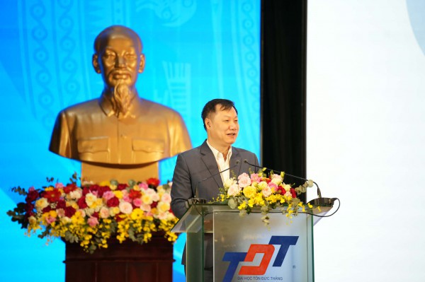 Cứ 5 thí sinh vào đại học, 1 người chọn ngành kinh doanh và quản lý