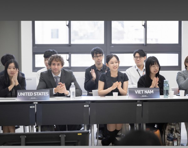 Cú lội ngược dòng của học sinh giỏi xã hội ở lớp chuyên tự nhiên