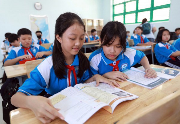 Giáo dục bắt buộc 9 năm vì sao không nên chậm trễ? Giáo dục bắt buộc 9 năm vì sao không nên chậm trễ?