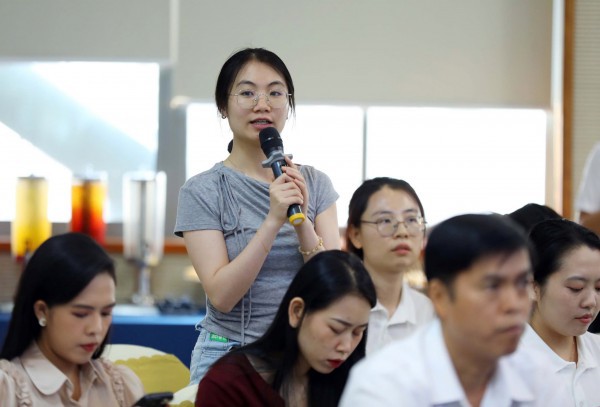 Giáo sư và nghiên cứu sinh ĐH Truyền thông Trung Quốc thăm tòa soạn Báo Thanh Niên