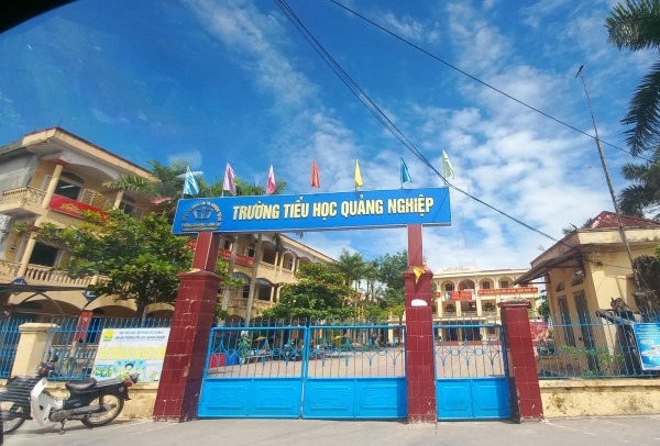 Giáo viên tiếng Anh bị tố cáo tát, giật tóc học sinh lớp 4