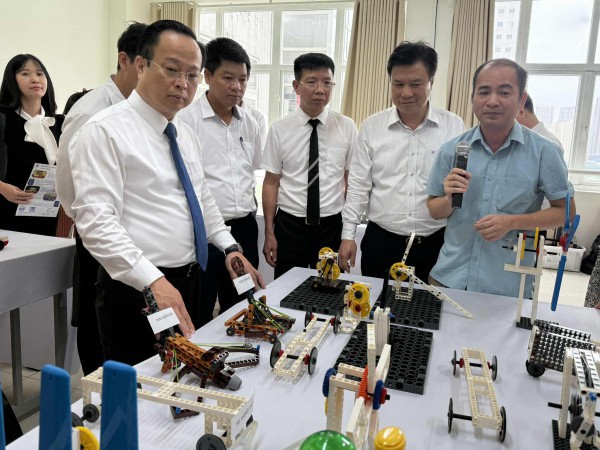 Gỡ khó tổ chức dạy học tích hợp, 2 buổi/ngày bằng AI
