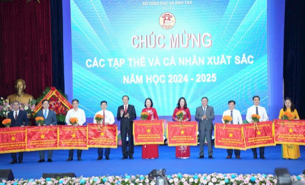 Hà Nội tăng 43 trường, học sinh ở gần trường nào học trường đó