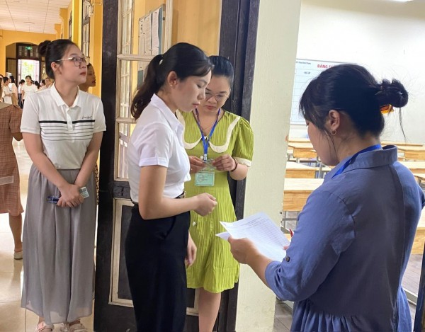 Hà Nội tuyển giáo viên, có môn 1 