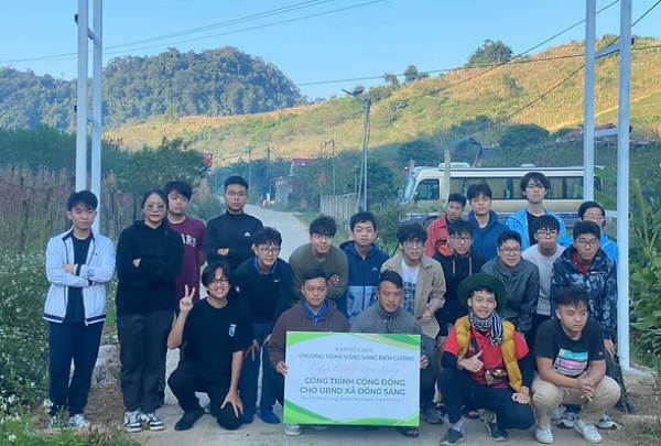 Hà Tiểu Linh và hành trình chinh phục 10 trường đại học danh tiếng Hoa Kỳ Hà Tiểu Linh và hành trình chinh phục 10 trường đại học danh tiếng Hoa Kỳ