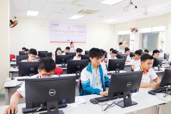 Hấp dẫn giải thưởng Olympic tin học miền Trung và Tây nguyên Hấp dẫn giải thưởng Olympic tin học miền Trung và Tây nguyên