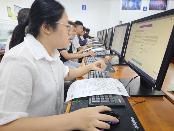 Học phí 100 trường ĐH năm 2025: Nơi thu 10 triệu, nơi 180 triệu đồng/năm
