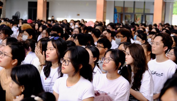 Học phí Trường ĐH Khoa học xã hội và nhân văn TP.HCM: Thấp nhất 16,6 triệu đồng/năm Học phí Trường ĐH Khoa học xã hội và nhân văn TP.HCM: Thấp nhất 16,6 triệu đồng/năm