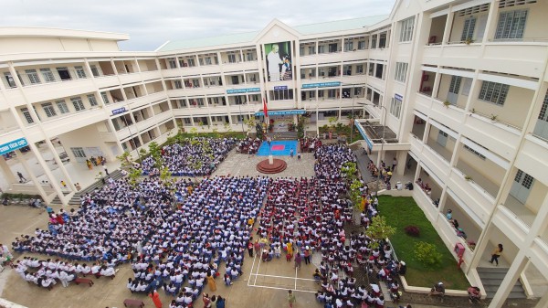 Học sinh Kiên Giang tựu trường ngày 28.8