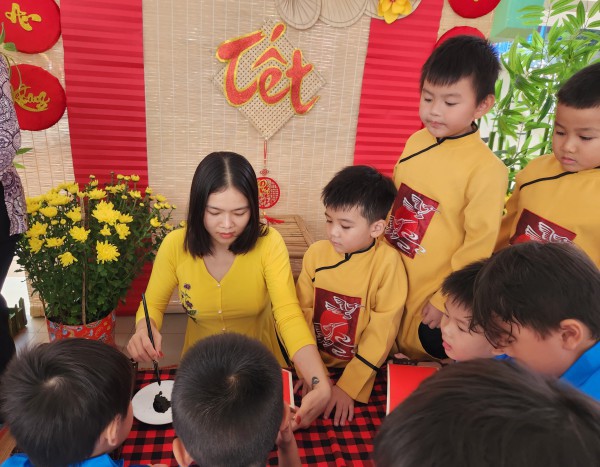 Học sinh TP.HCM nghỉ tết bao nhiêu ngày trong các năm qua?