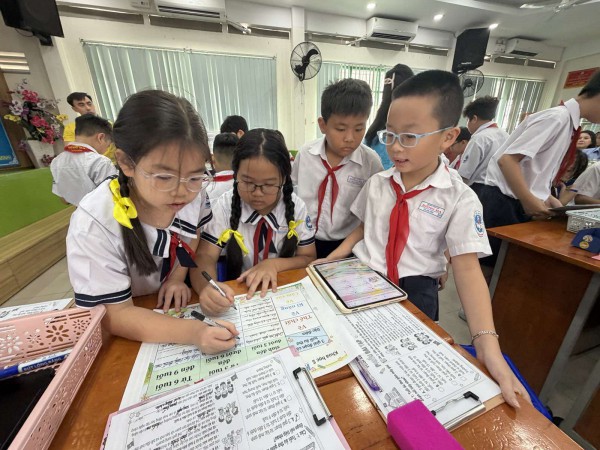 Học sinh học cách ứng dụng trí tuệ nhân tạo