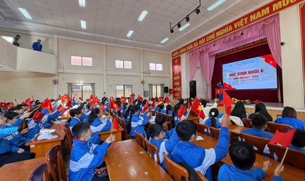 Hơn 1.000 học sinh từ Bình Thuận và Đắk Nông đến Đà Lạt học tập Hơn 1.000 học sinh từ Bình Thuận và Đắk Nông đến Đà Lạt học tập