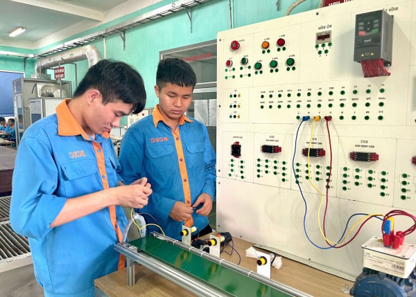 Hơn 360.000 thí sinh không xét tuyển ĐH, vì sao?