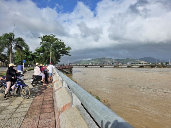 Khánh Hòa: Lo ngập lụt, học sinh tiếp tục nghỉ học