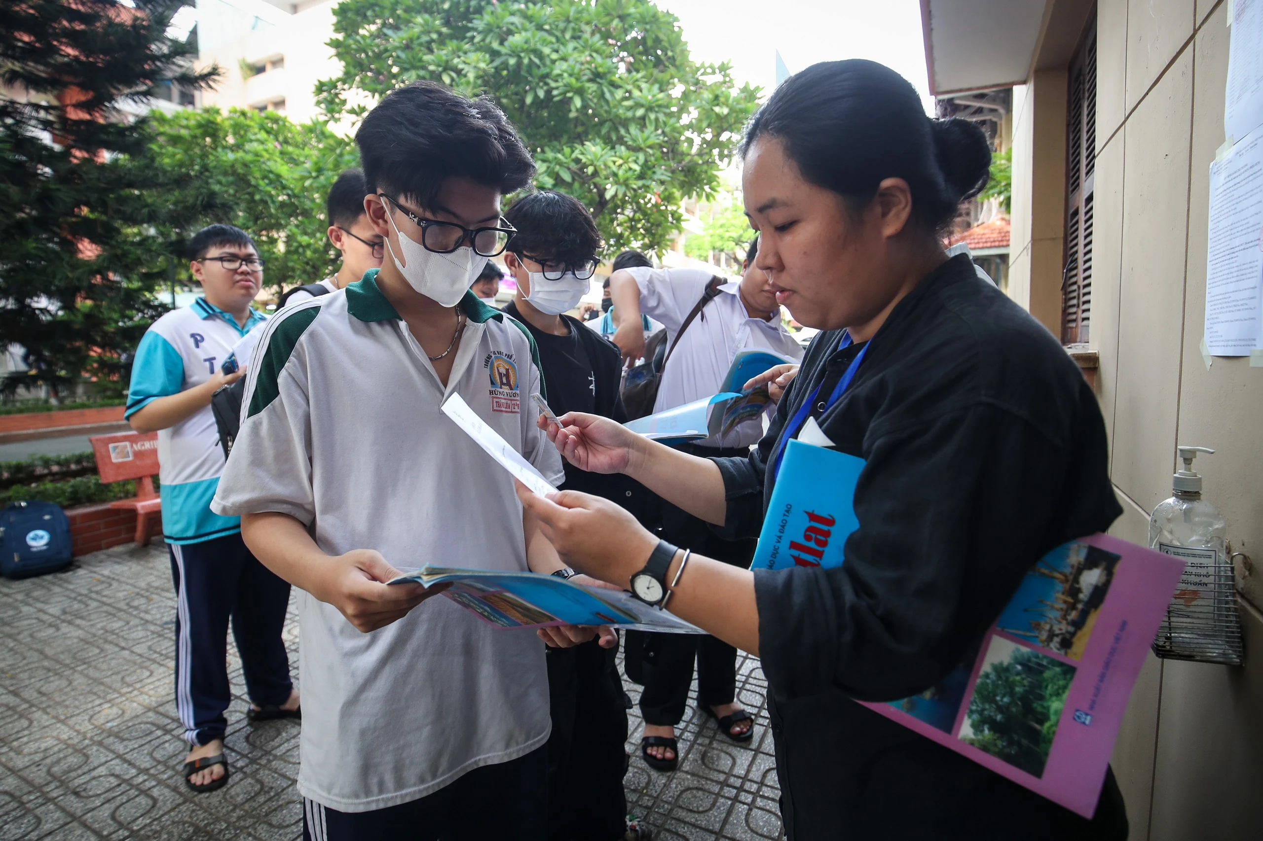 Không sử dụng CCCD trên VNeID trong tuyển sinh: 