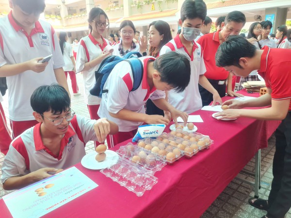 Kiểm tra học kỳ xong có phải lên trường toàn chơi ? Kiểm tra học kỳ xong có phải lên trường toàn chơi ?