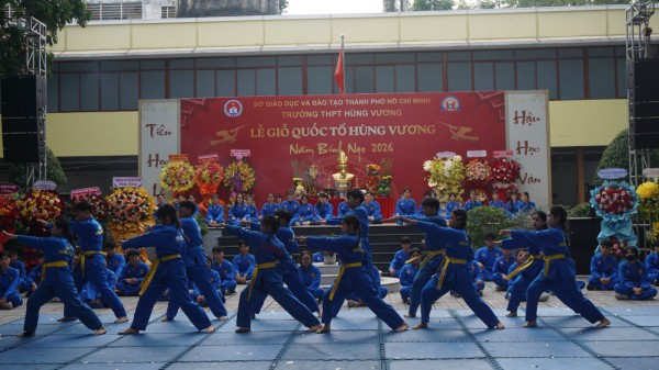 Lễ giỗ tại ngôi trường mang tên Quốc tổ Hùng Vương