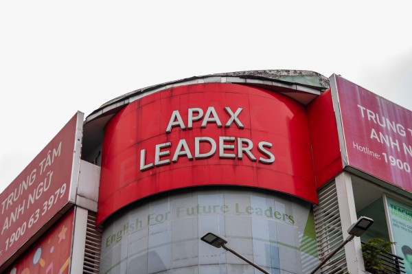 Liên tiếp trễ hẹn hoàn học phí cho phụ huynh, Apax Leaders nói gì?