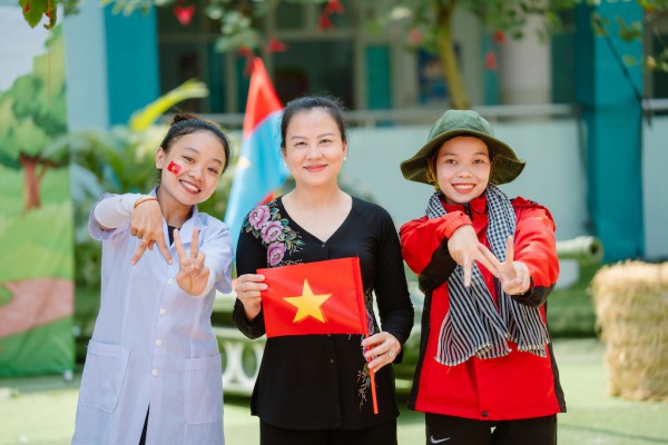 Mầm non quận 7, TP.HCM rạng ngời cùng cờ Tổ quốc mừng ngày 30.4 Mầm non quận 7, TP.HCM rạng ngời cùng cờ Tổ quốc mừng ngày 30.4