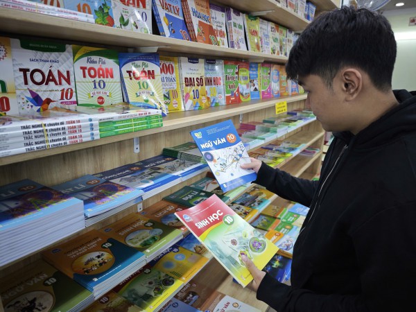 Một bộ sách giáo khoa thống nhất: Dạy học, thi cử có thay đổi?