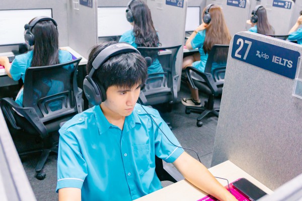 Nam sinh lớp 12 chia sẻ bí quyết đạt IELTS 8.5 ngay lần thi đầu tiên