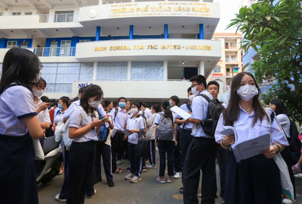 Ngày mai, Trường Phổ thông Năng khiếu công bố điểm thi, điểm chuẩn lớp 10