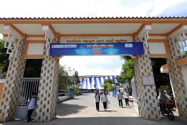 Ngôi trường không điện thoại di động ở TP.HCM, kể cả giờ ra chơi