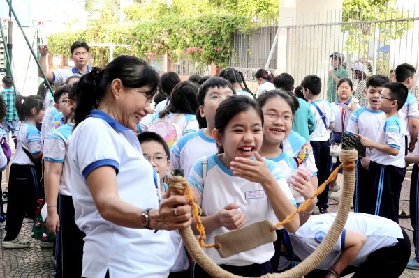 Những Những
