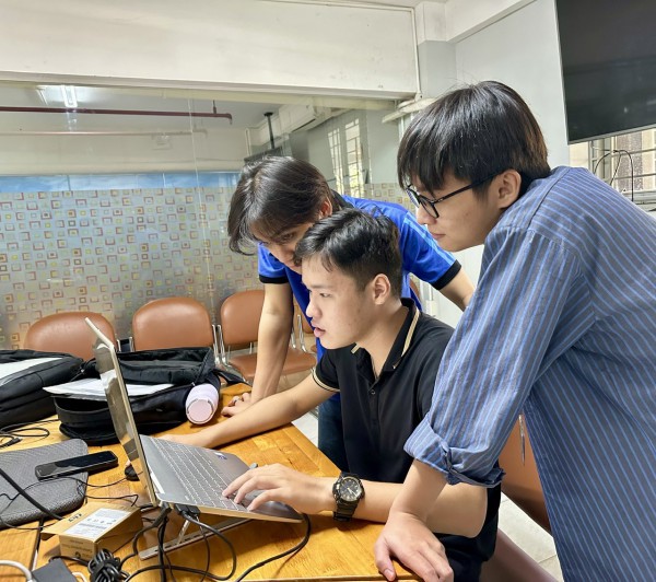 Những thí sinh đầu tiên trúng tuyển có điều kiện Trường ĐH Sư phạm kỹ thuật TP.HCM Những thí sinh đầu tiên trúng tuyển có điều kiện Trường ĐH Sư phạm kỹ thuật TP.HCM