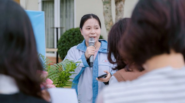 Nữ sinh trường chuyên Lam Sơn giành học bổng Mỹ trị giá 10,8 tỉ đồng