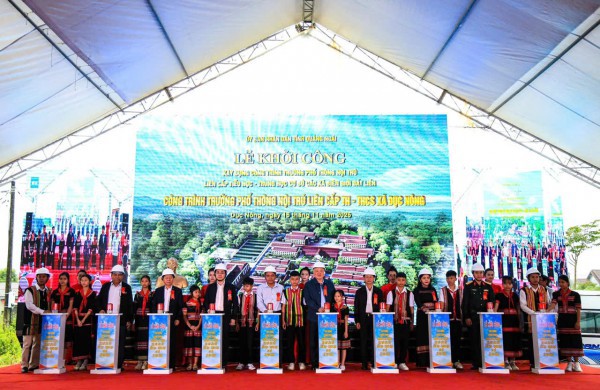 Quảng Ngãi khởi công 4 trường phổ thông nội trú 600 tỉ đồng tại xã biên giới
