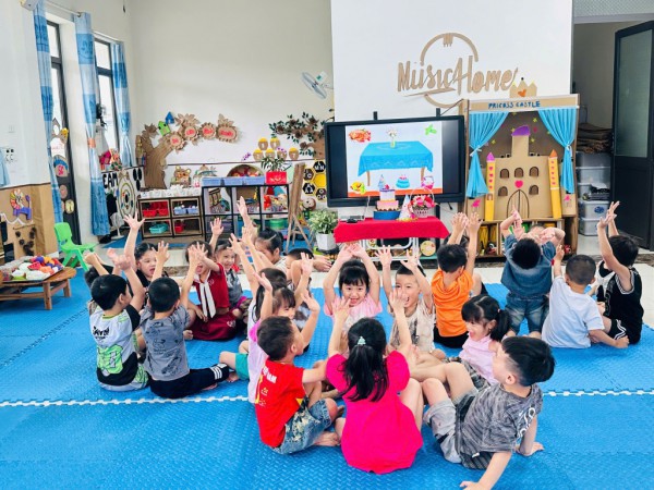 Quảng Ninh chi hơn 1.700 tỉ đồng cho chính sách sữa học đường