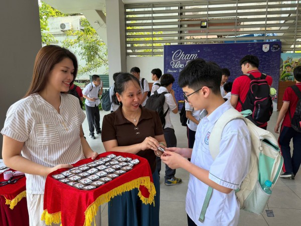 Sĩ tử bắt đầu 