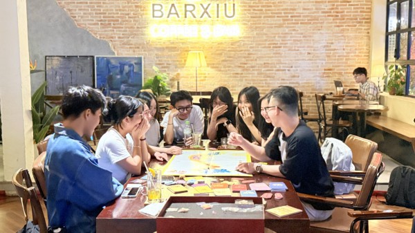 Sinh viên sáng tạo board game về văn hóa Việt Nam, một sản phẩm du lịch