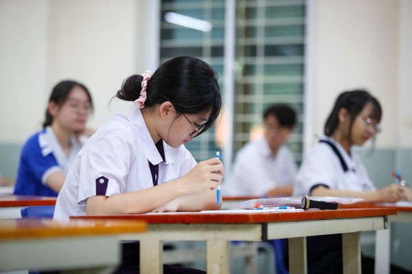 Sửa luật Giáo dục: Quy định về SGK, bằng cấp sẽ thay đổi ra sao?