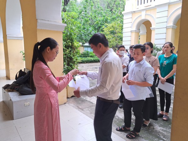 TP.HCM đã tuyển được bao nhiêu giáo viên cho năm học mới? TP.HCM đã tuyển được bao nhiêu giáo viên cho năm học mới?