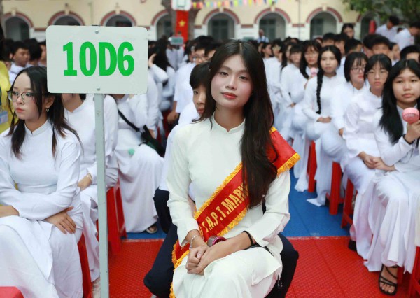 Thế hệ Alpha bước vào cấp THPT: Lứa học sinh điển hình thời công nghệ Thế hệ Alpha bước vào cấp THPT: Lứa học sinh điển hình thời công nghệ