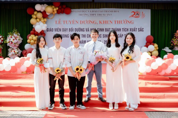 Thí sinh đạt 29,4/30 điểm (C19) chọn đăng ký NV1 vào ĐH Duy Tân