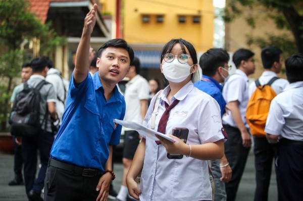 Thí sinh đạt hơn 1.000 điểm đánh giá năng lực đợt 1 vẫn thi lại đợt 2