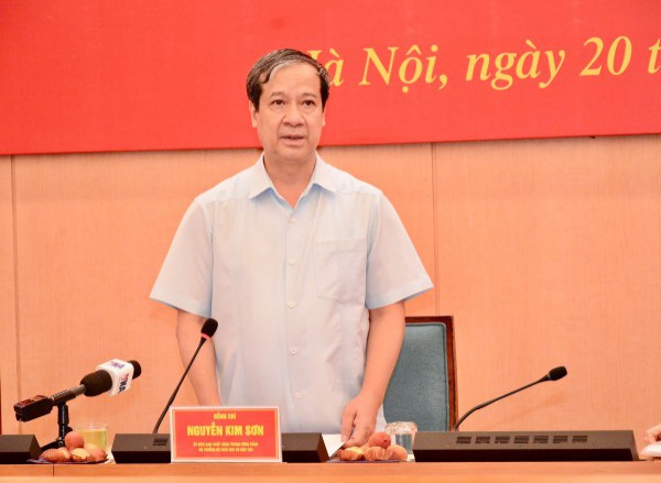 Thi tốt nghiệp THPT 2025: Nhiều thay đổi lớn, tổ chức trong bối cảnh đặc biệt Thi tốt nghiệp THPT 2025: Nhiều thay đổi lớn, tổ chức trong bối cảnh đặc biệt
