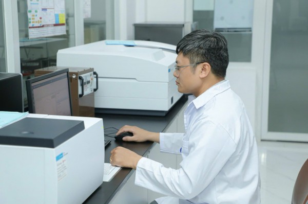 Thoát ly khỏi quan điểm 